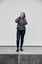 Lade das Bild in den Galerie-Viewer, Holy Swetch