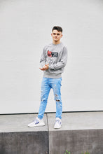 Lade das Bild in den Galerie-Viewer, Wanna See My? Swetch